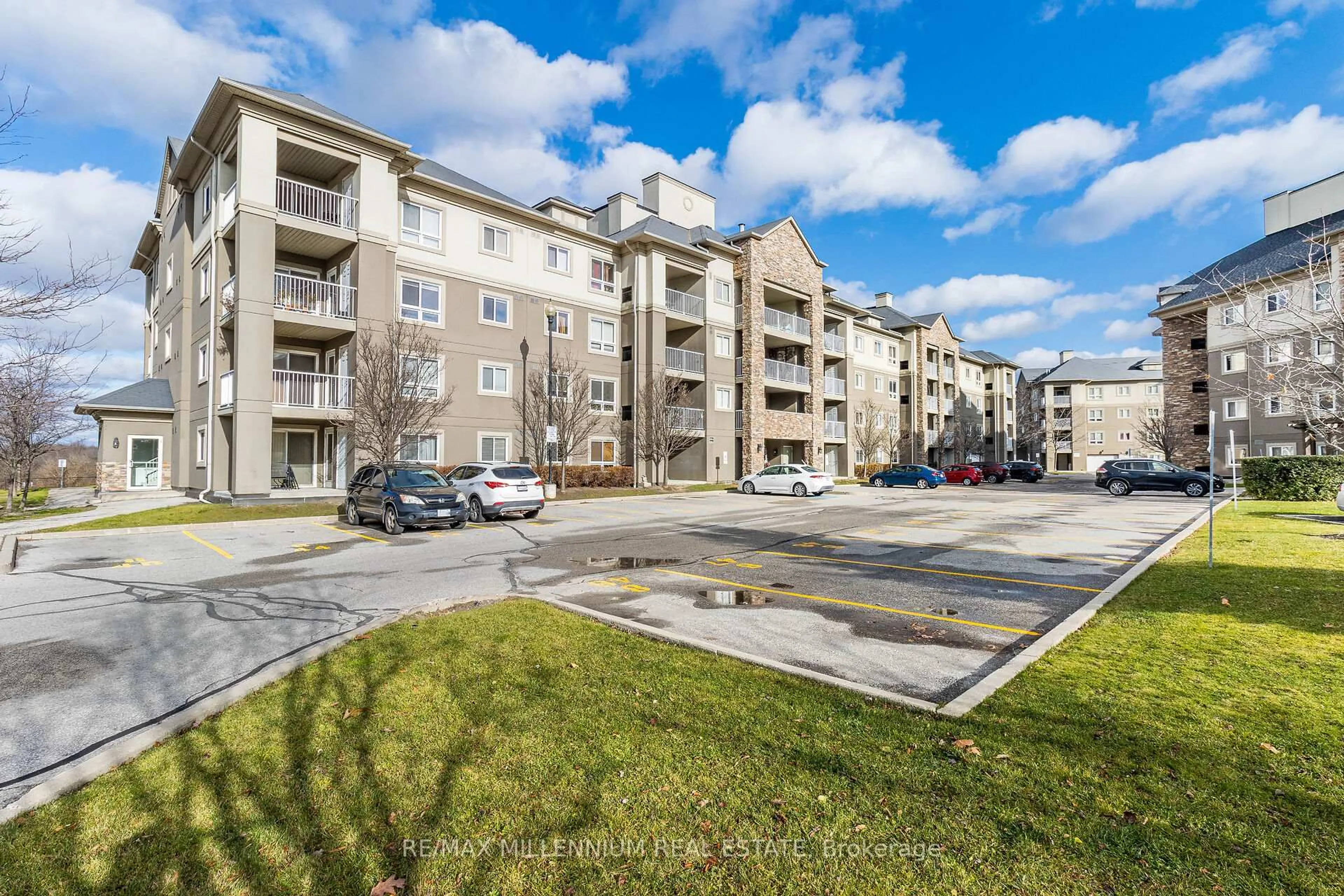 A pic from outside/outdoor area/front of a property/back of a property/a pic from drone, street for 6 Dayspring Circ #2402, Brampton Ontario L6P 2Z6