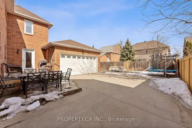 Additional property image - 2057 Peak Pl