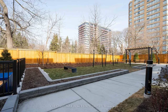 Additional property image - 4045 Hickory Dr Unit 8