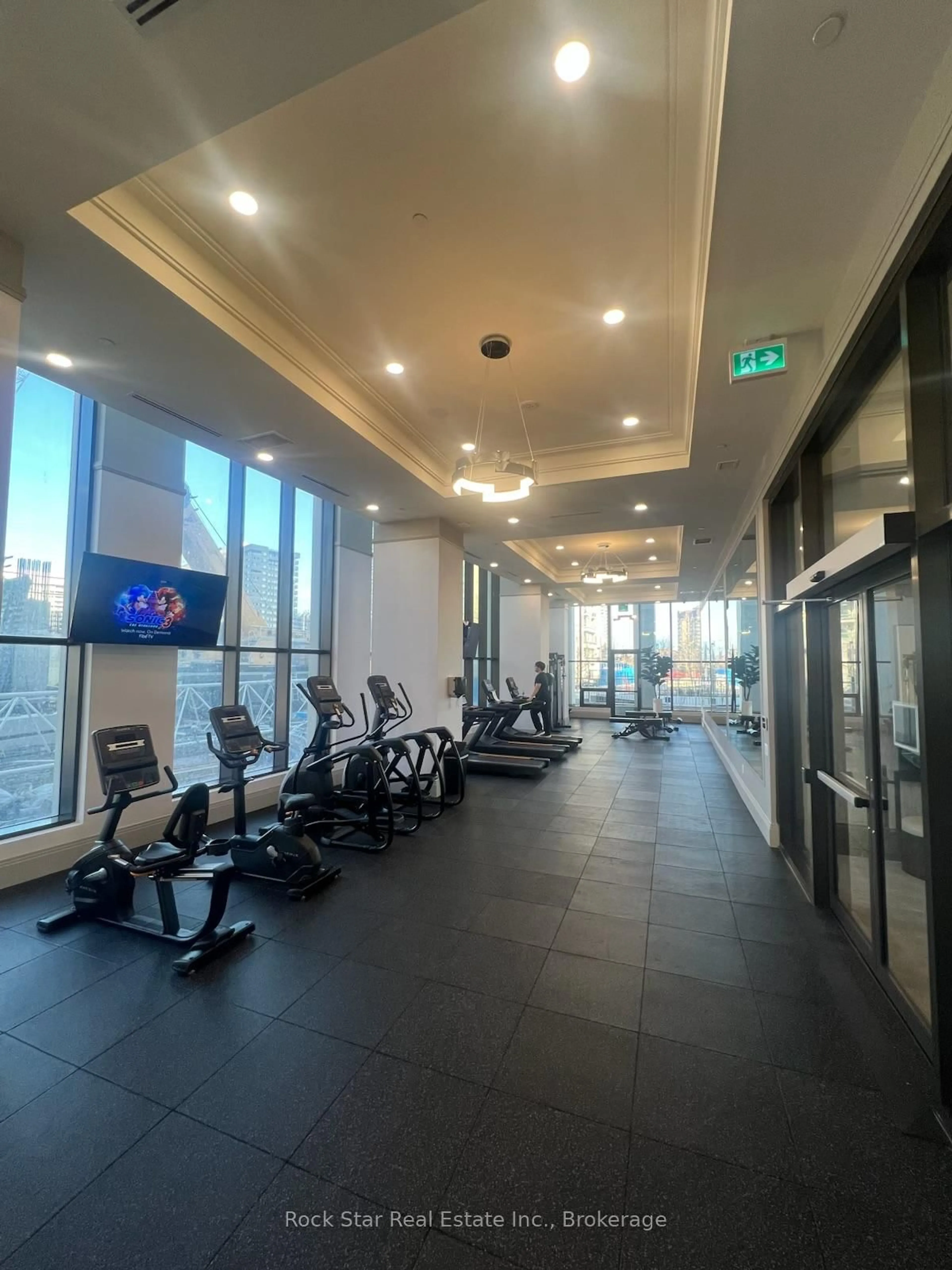 Gym or fitness room for 30 Elm Dr #3510, Mississauga Ontario L5B 0N6