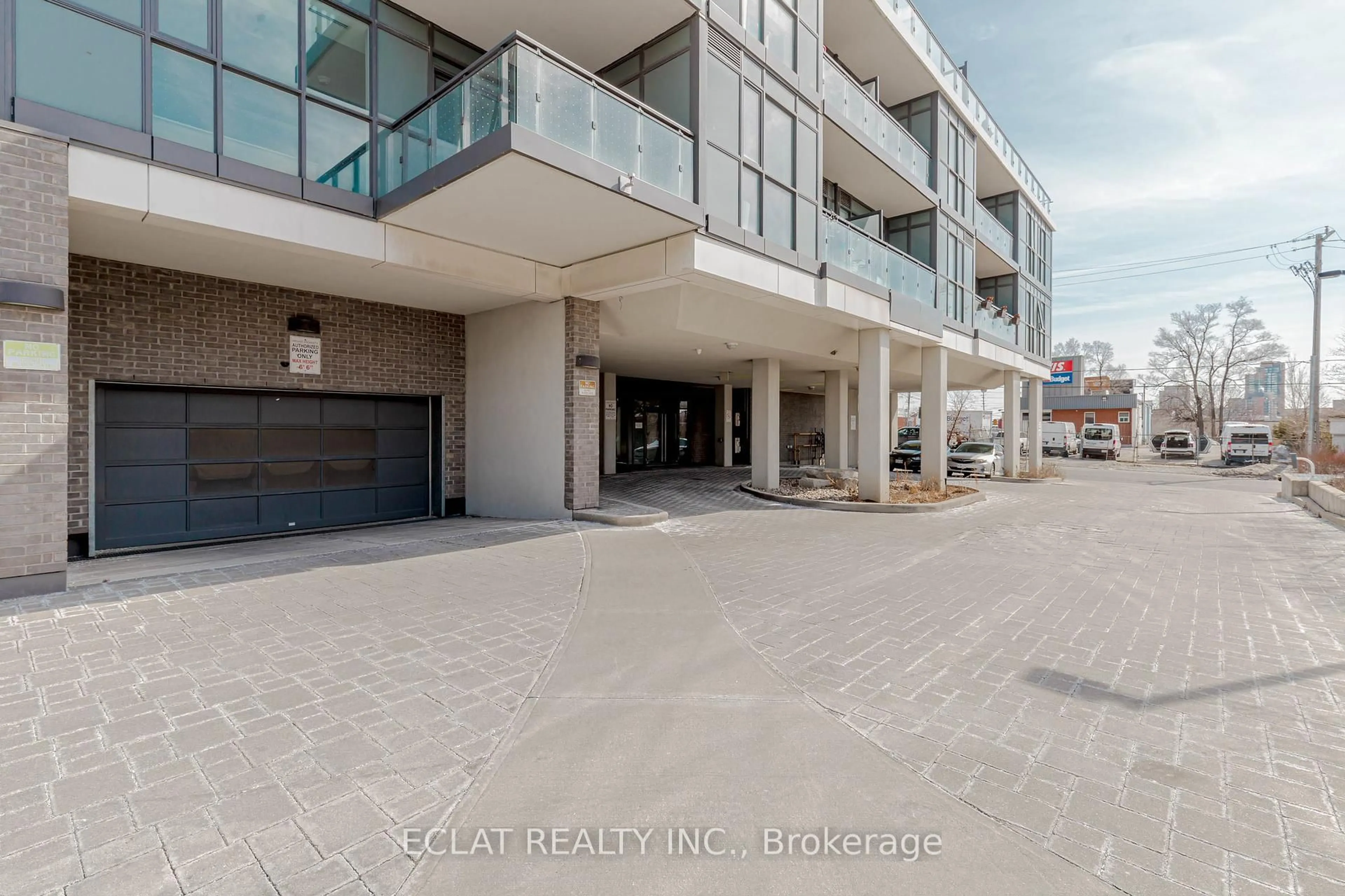 Unknown for 16 McAdam Ave #803, Toronto Ontario M6A 1S5