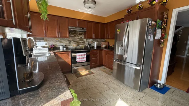 Additional property image - 980 Peter Robertson Blvd
