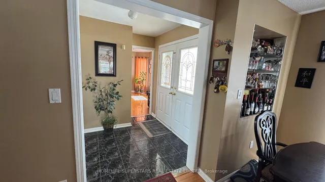 Additional property image - 980 Peter Robertson Blvd