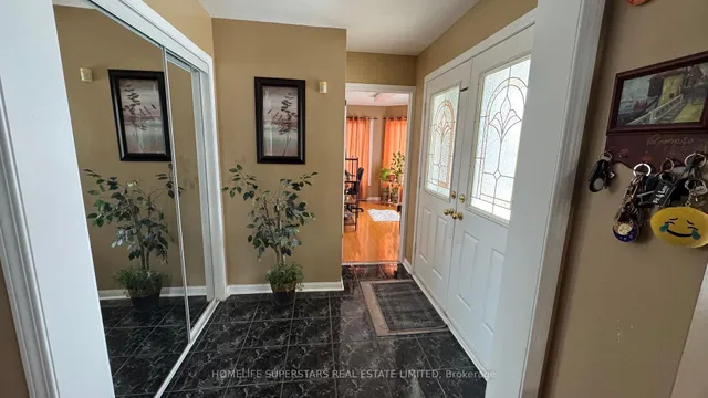 Additional property image - 980 Peter Robertson Blvd