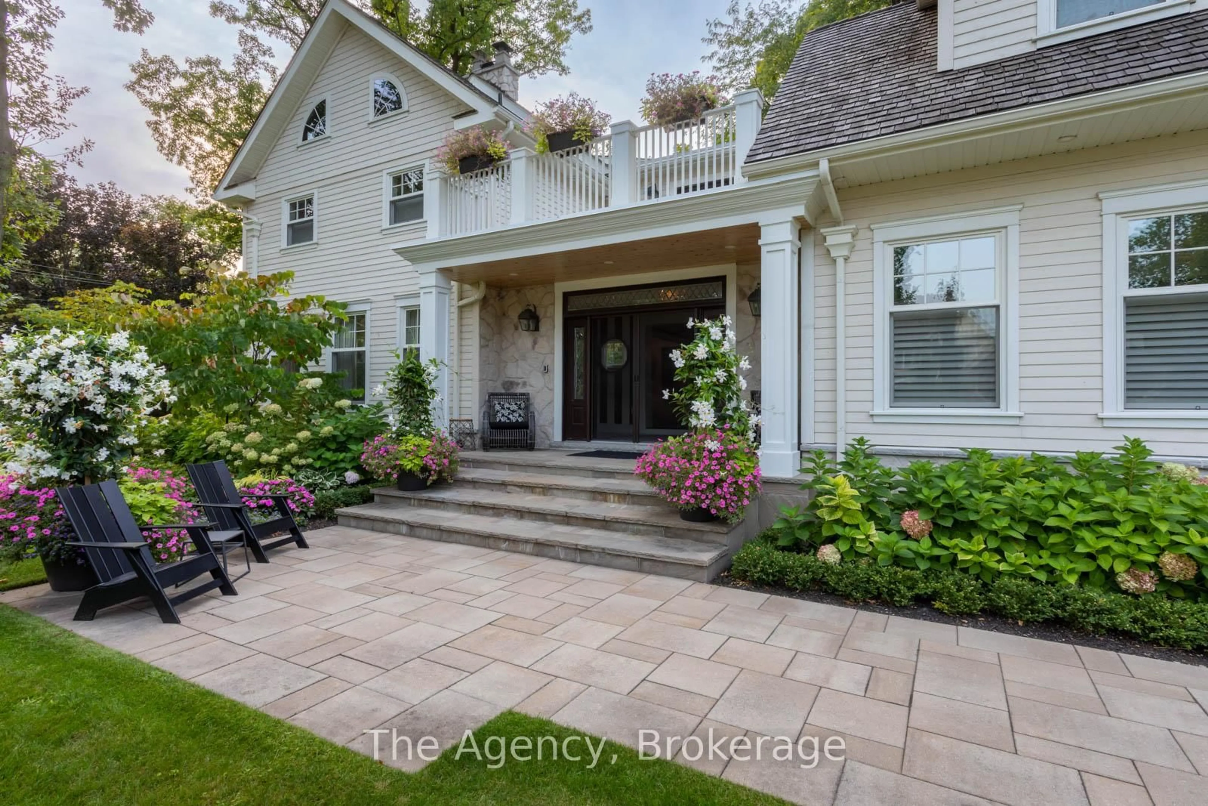 Home with brick exterior material, street for 347 EAST HART Cres, Burlington Ontario L7N 1P8