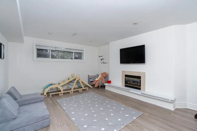 Additional property image - 1 Rowse Cres