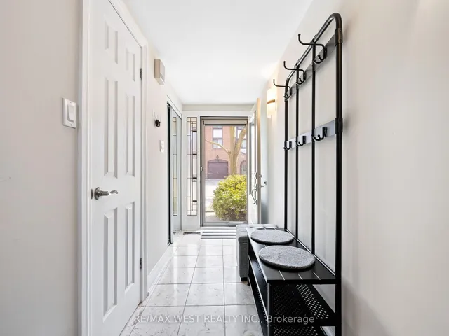 Additional property image - 4165 Fieldgate Dr Unit 7