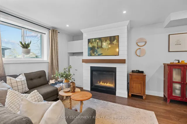 Additional property image - 684 Dynes Rd Unit 5