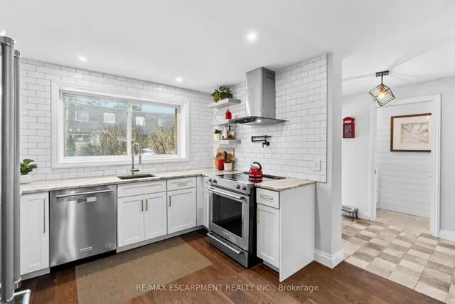 Additional property image - 684 Dynes Rd Unit 5