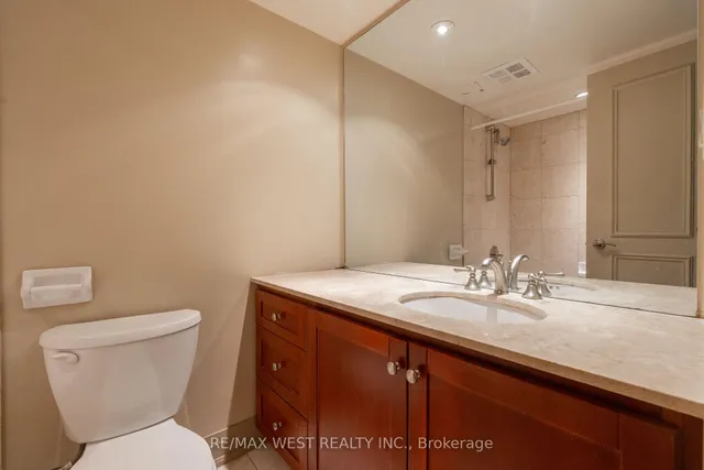 Additional property image - 2737 Keele St Unit 629