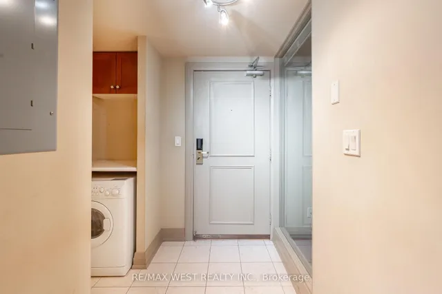 Additional property image - 2737 Keele St Unit 629
