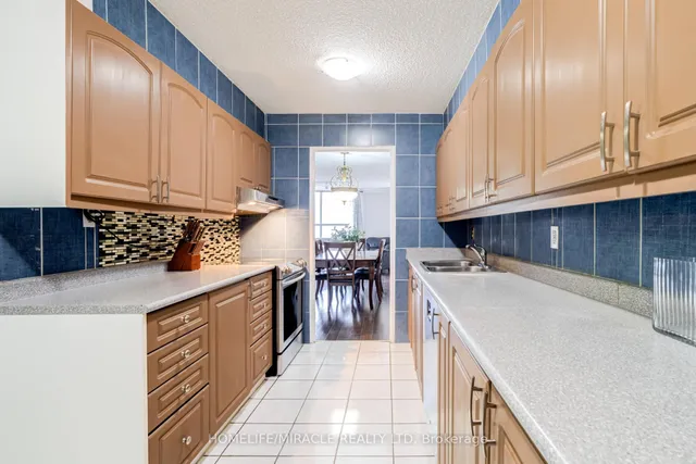 Additional property image - 40 Panorama Crt Unit 201