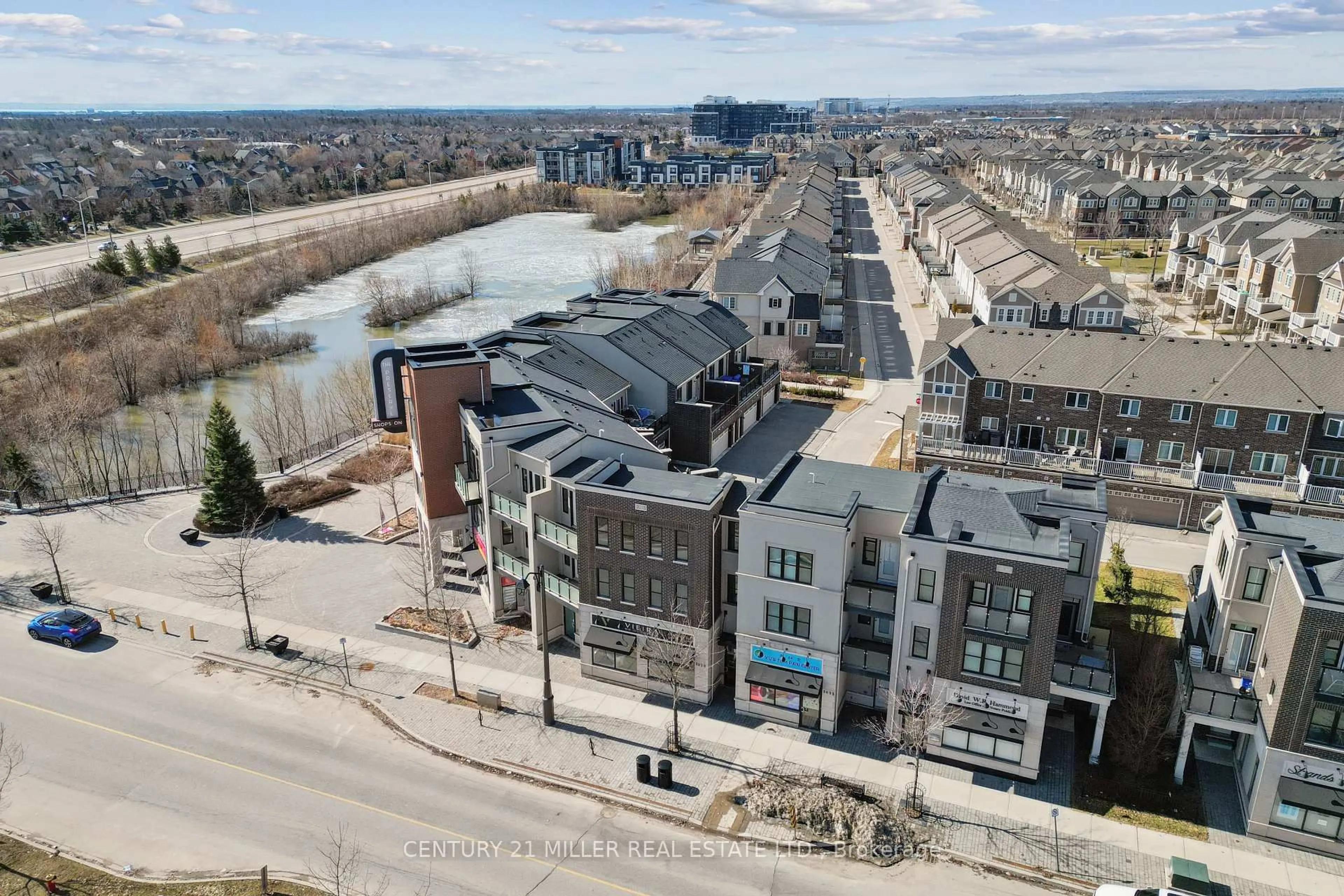 A pic from outside/outdoor area/front of a property/back of a property/a pic from drone, city buildings view from balcony for 3028/3030 Preserve Dr, Oakville Ontario L6M 0T9