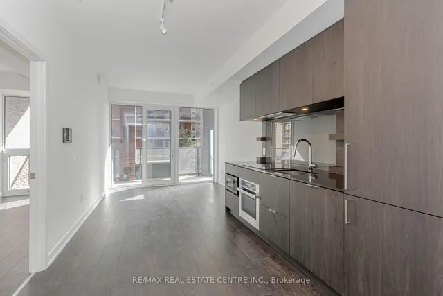 Additional image 30 of 28 Ann St Unit 310