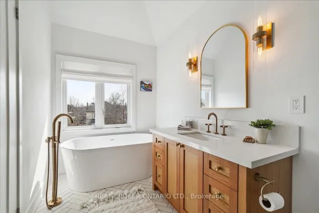 Additional property image - 43 Vanevery St