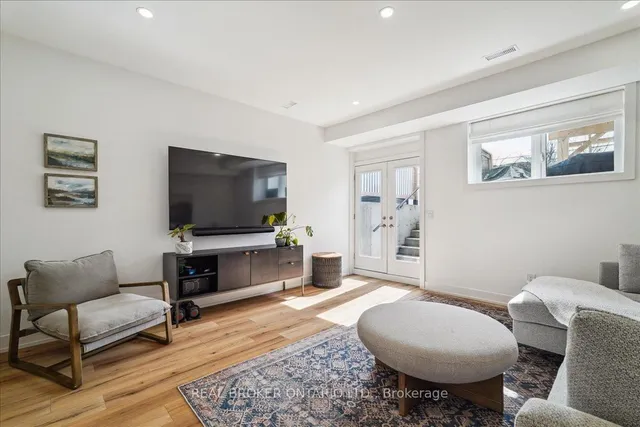 Additional property image - 43 Vanevery St