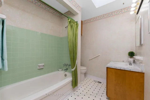 Additional property image - 109 Aloma Cres