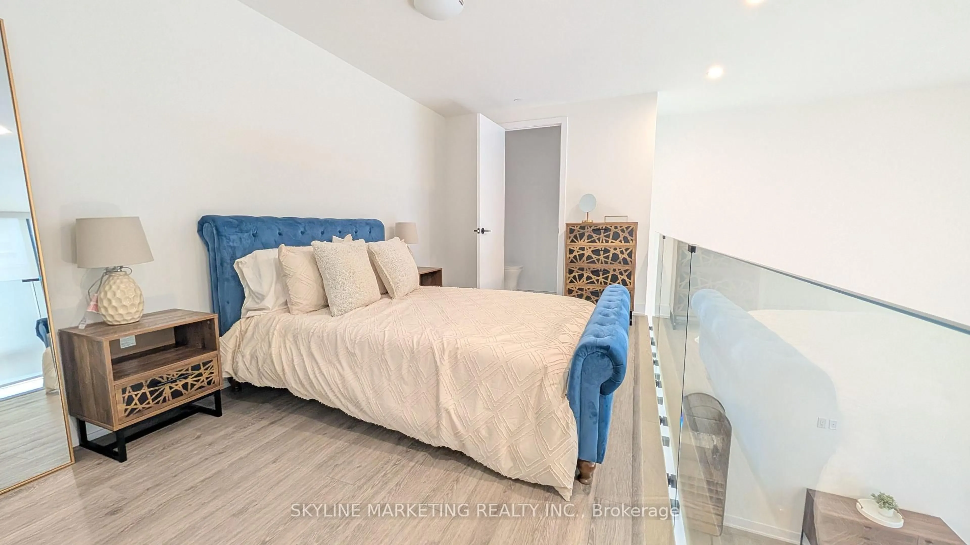 Bedroom with bed, unknown for 2450 Old Bronte Rd #116, Oakville Ontario L6M 5P6