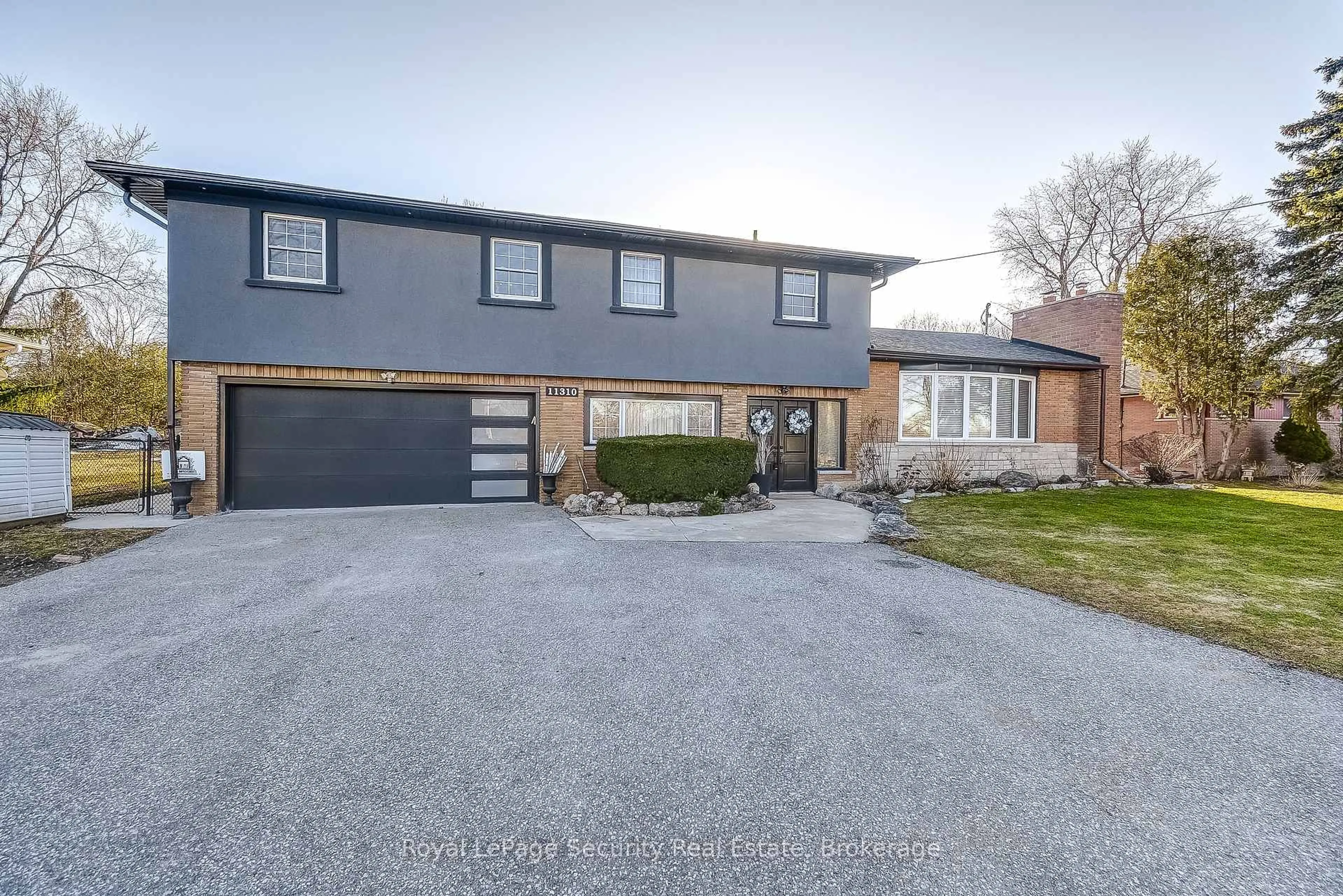 Home with brick exterior material, street for 11310 Trafalgar Rd, Halton Hills Ontario L7G 4S5