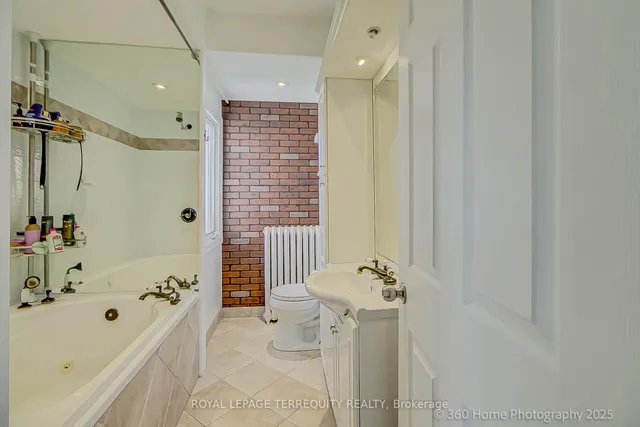 Additional property image - 221 Windermere Ave