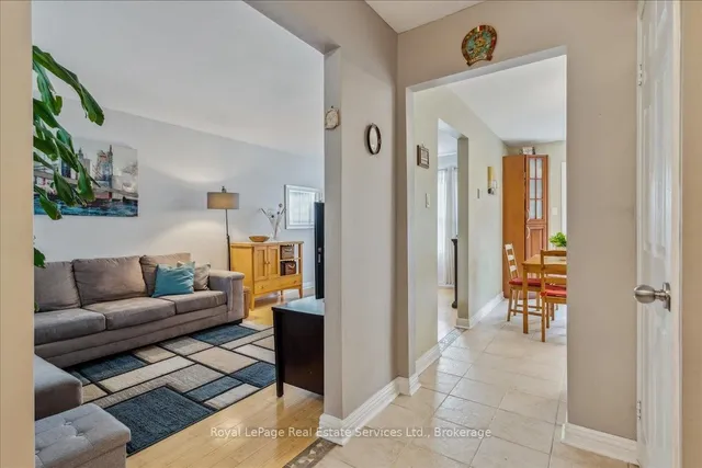 Additional property image - 211 Murray St