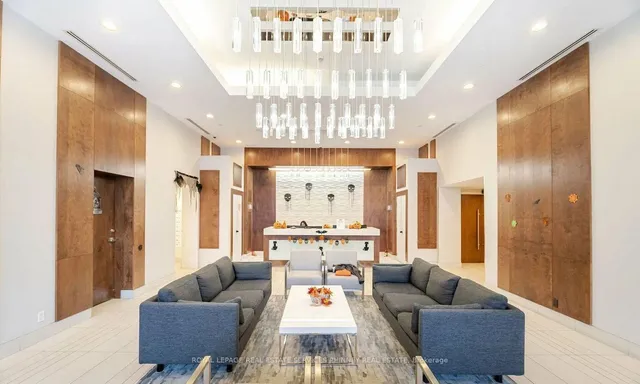 Additional property image - 2220 Lakeshore Blvd Unit 1310