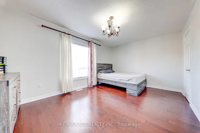 Additional property image - 27 Village Lake Cres