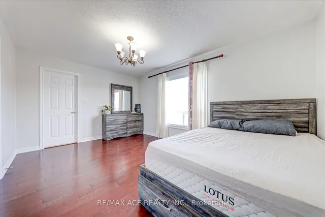 Additional property image - 27 Village Lake Cres