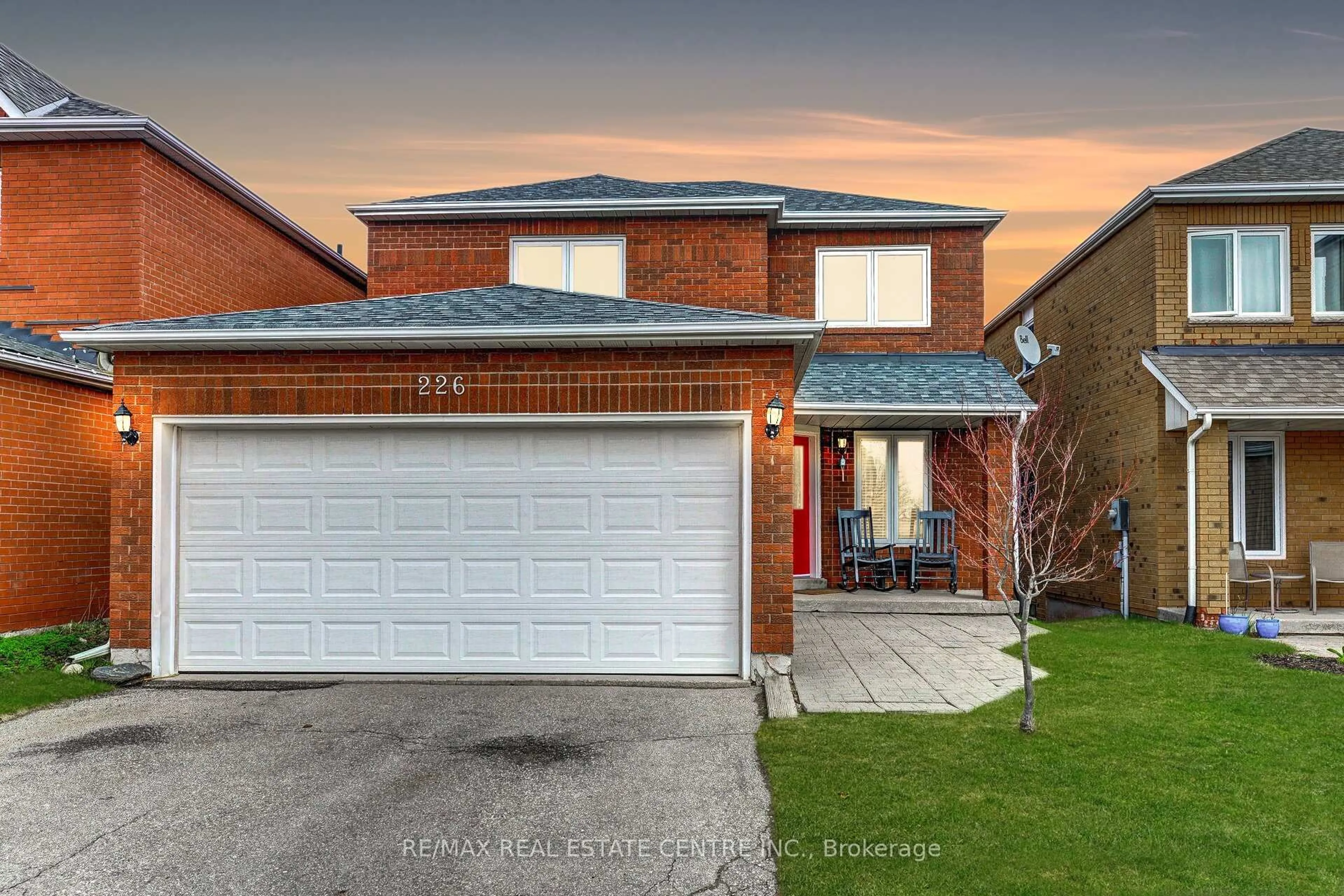 Home with brick exterior material, street for 226 Howard Cres, Orangeville Ontario L9W 4W6