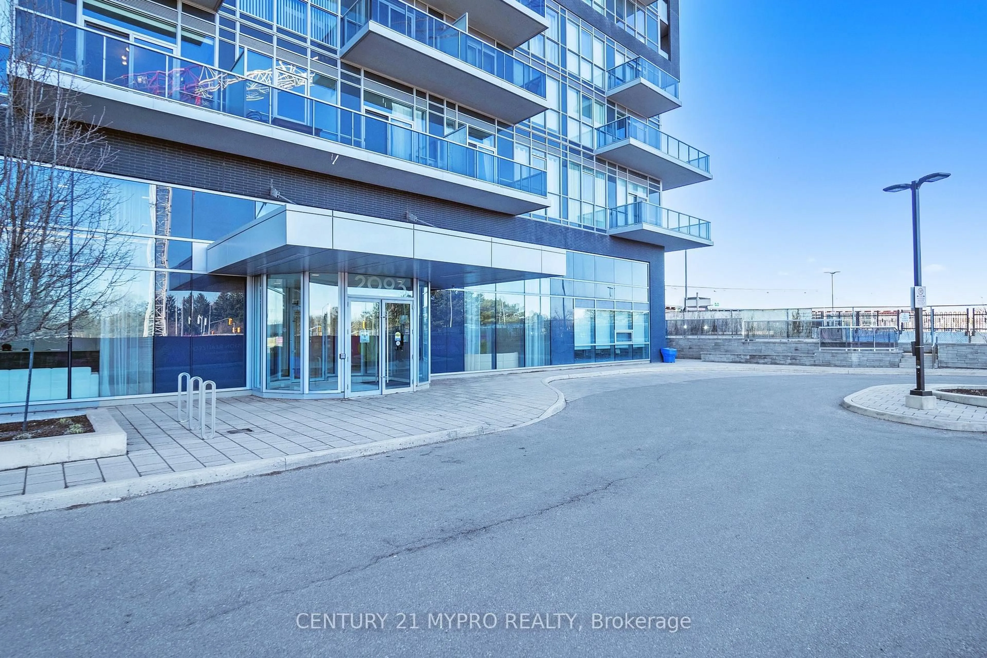 Unknown for 2093 Fairview St #1206, Burlington Ontario L7R 0E6