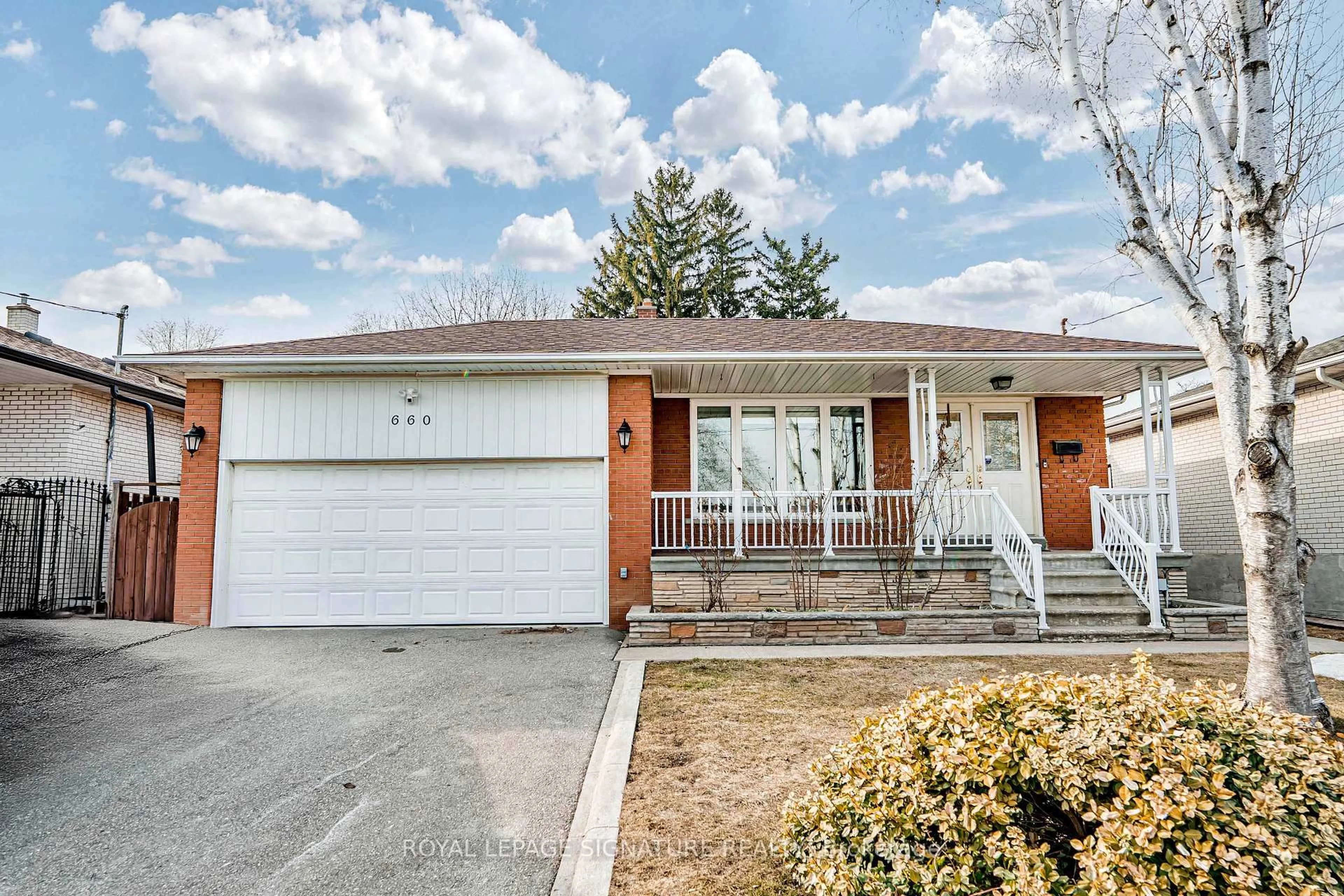 Unknown for 660 Netherton Cres, Mississauga Ontario L4Y 2M4