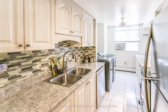 Additional property image - 1615 Bloor St Unit 206