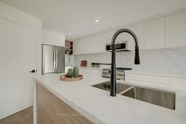 Additional property image - 1230 Marlborough Crt Unit 806