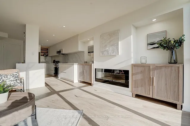 Additional property image - 1230 Marlborough Crt Unit 806