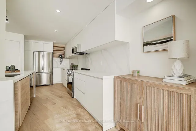 Additional property image - 1230 Marlborough Crt Unit 806