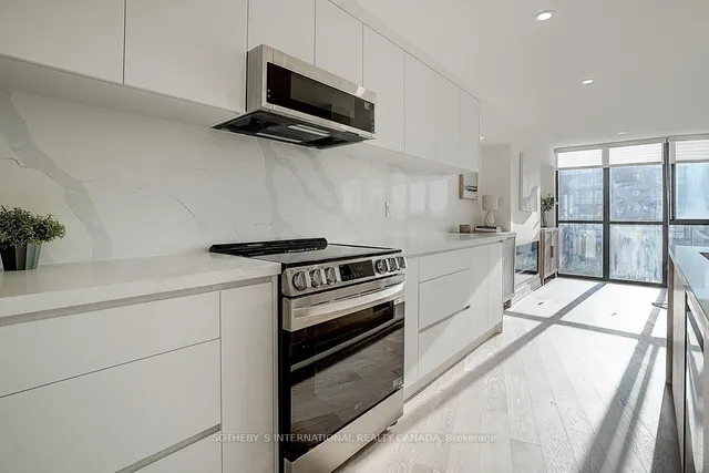 Additional property image - 1230 Marlborough Crt Unit 806