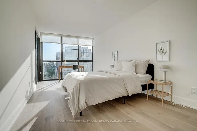Additional property image - 1230 Marlborough Crt Unit 806