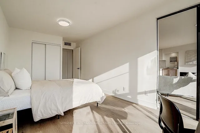 Additional property image - 1230 Marlborough Crt Unit 806