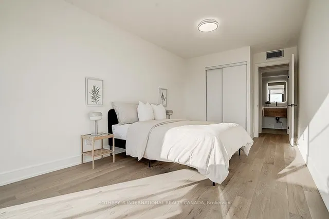 Additional property image - 1230 Marlborough Crt Unit 806