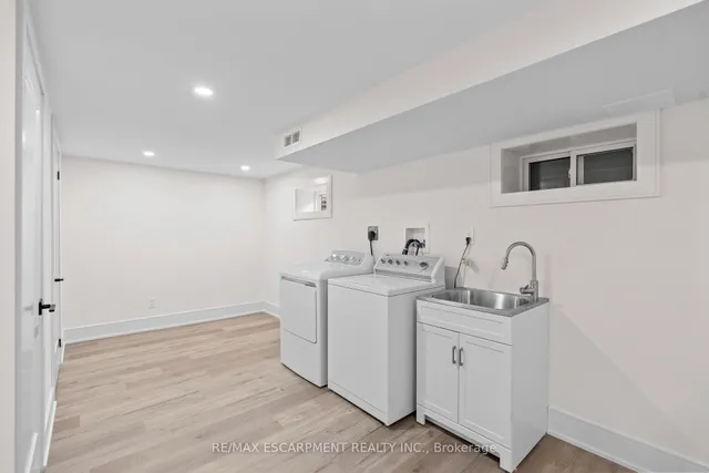 Additional property image - 2185 Blackburn Crt