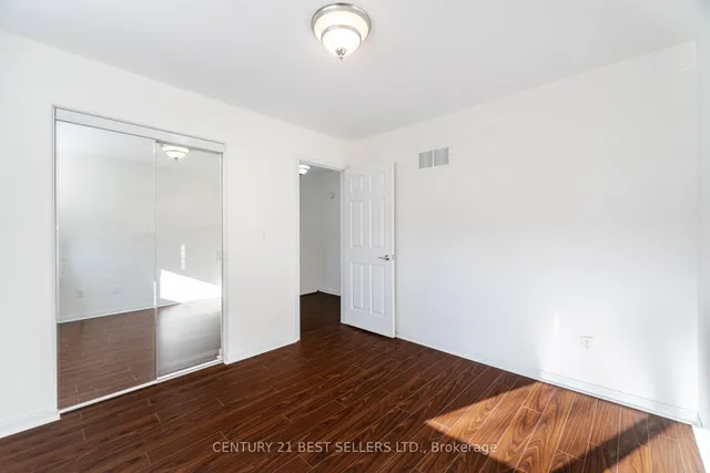 Additional property image - 1191 Barclay Circ