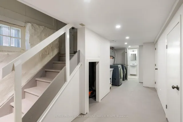 Additional property image - 306 Runnymede Rd