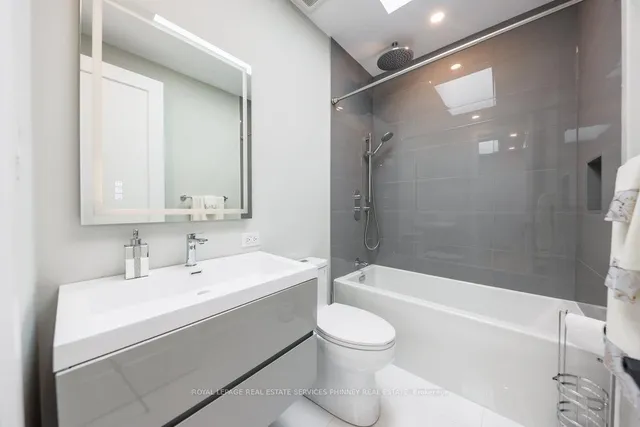 Additional property image - 105 Tenth St