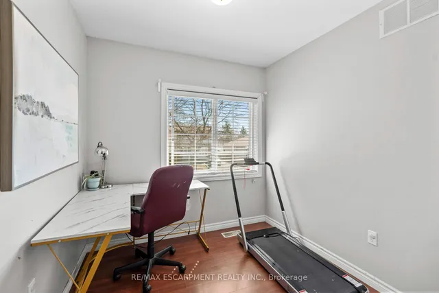 Additional property image - 5373 Spruce Ave