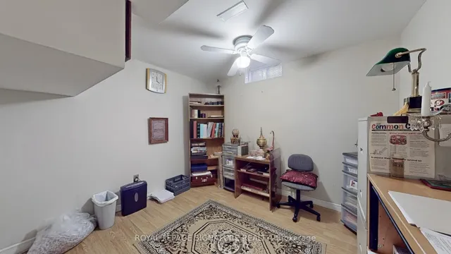 Additional property image - 180 Kingknoll Dr