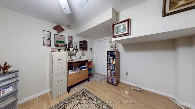 Additional property image - 180 Kingknoll Dr