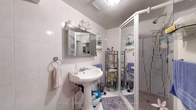 Additional property image - 180 Kingknoll Dr