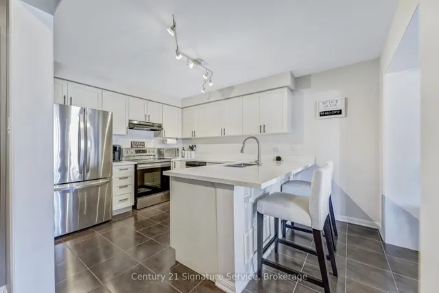 Additional property image - 625 Attenborough Terr