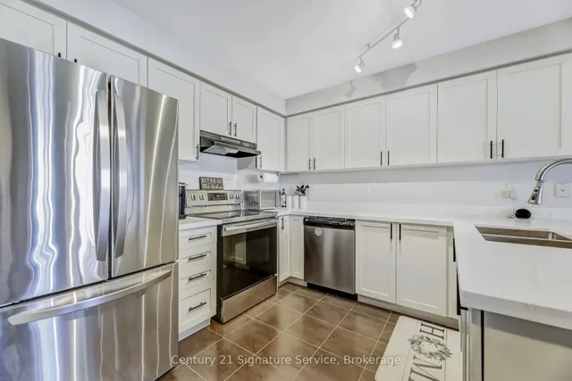 Additional property image - 625 Attenborough Terr