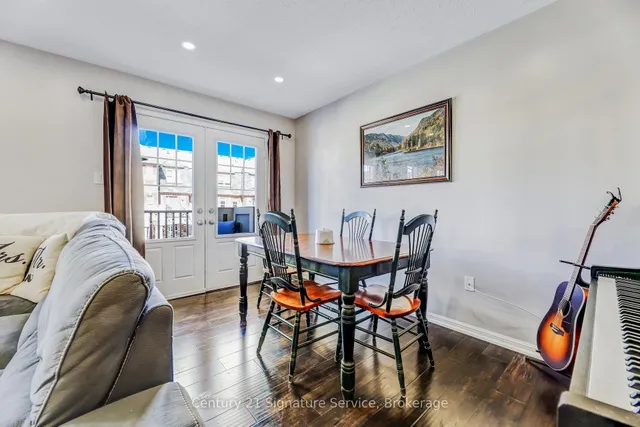 Additional property image - 625 Attenborough Terr